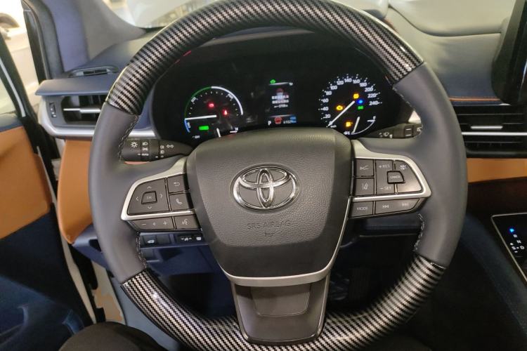 Used Toyota Sienna 2023 2.5L Hybrid Comfort Edition