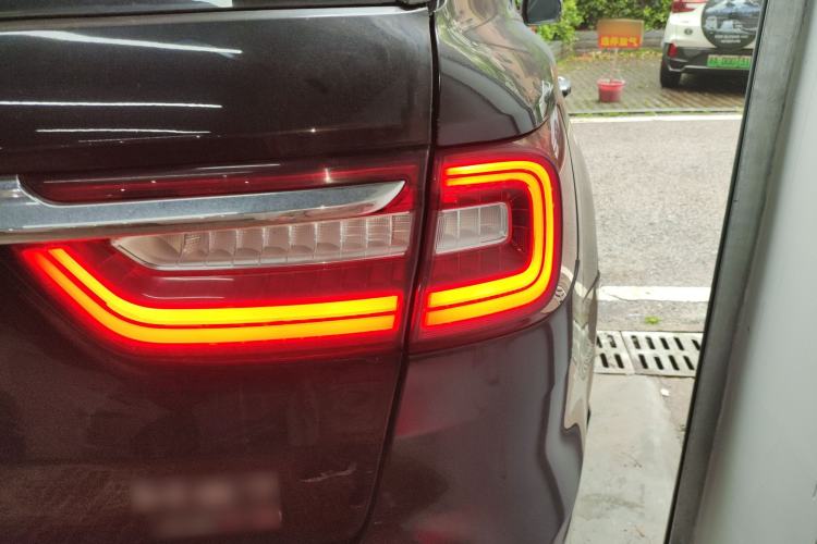 Used Hongqi HS7 2021 2.0T DCT Two-Wheel Drive Smart Connect Flagship Edition
