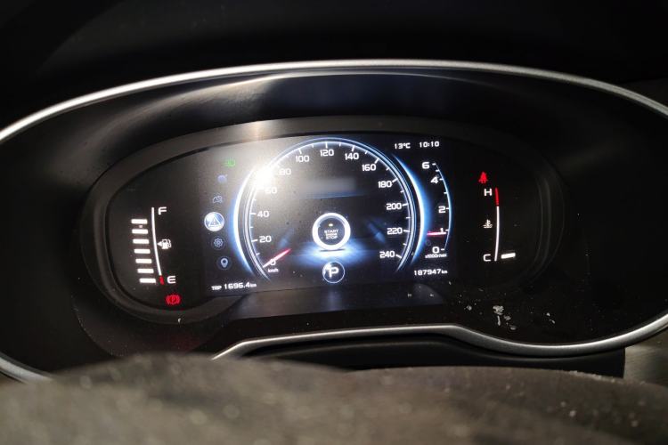 Used Geely Auto Emgrand X7 Sport 2018 1.8TD Automatic Two-Wheel Drive Smart Connect 4G Internet Edition