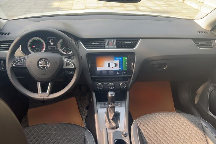 Used Skoda Octavia 2019 TSI280 DSG Luxury Edition Station Wagon China VI Standard
