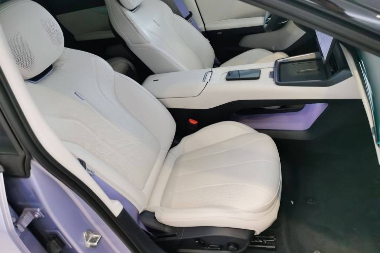 Used Lynk & Co 07 2024 EM-P 126 Long-Range Intelligent Driving Ultra
