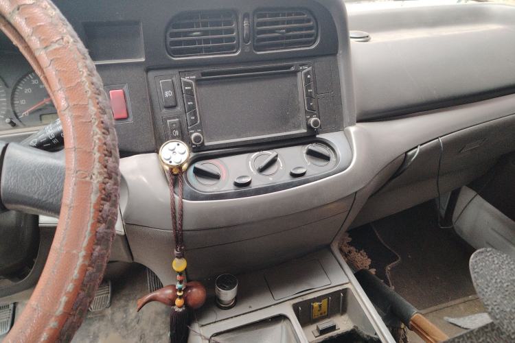 Used Jinbei Hiace 2016 2.2L Express Van Version V22
