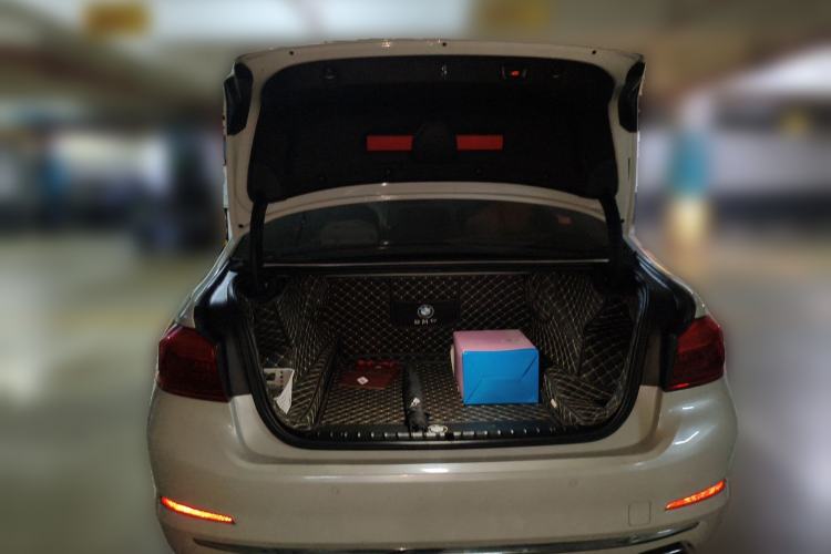 Used BMW 5 Series 2019 Updated 530Li xDrive Luxury Package Trunk