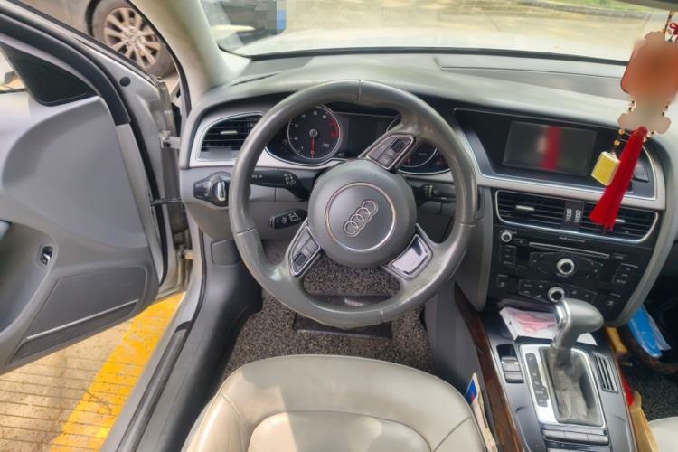 Used Audi A4L 2013 35 TFSI Automatic Comfort Model
