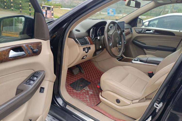 Used Mercedes-Benz M-Class 2014 ML 400 4MATIC Dynamic Model
