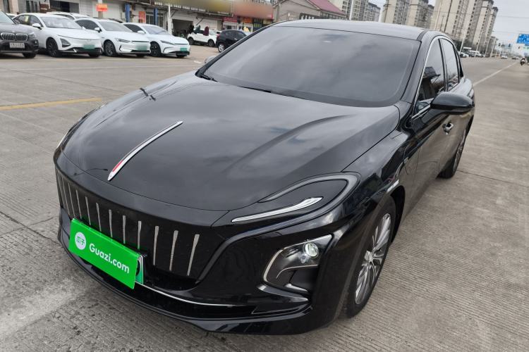 Used Hongqi E-QM5 2022 431 km Charge & Enjoy Edition