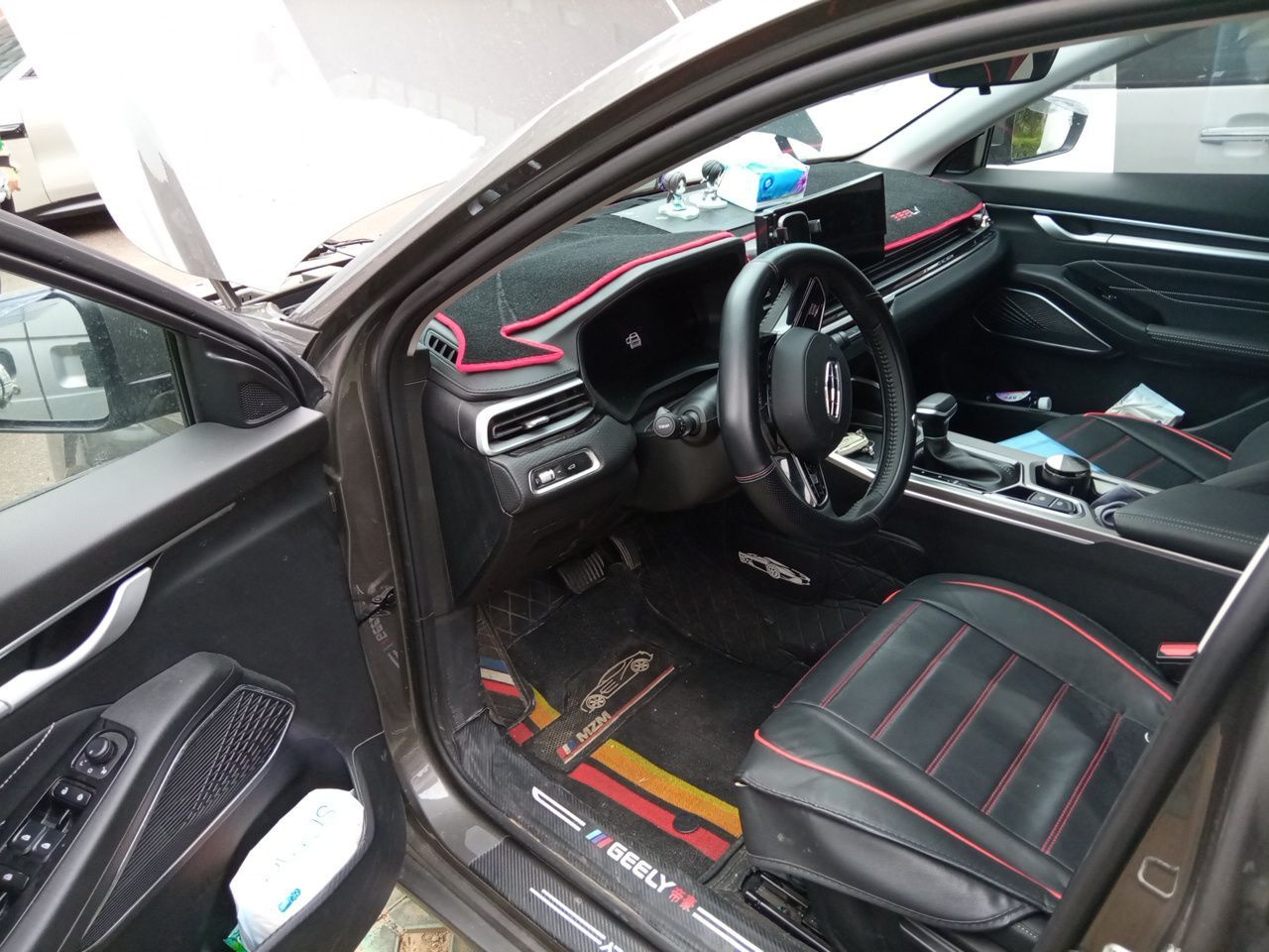 Geely Auto Emgrand 2023 4th Generation Champion Edition 1.5L CVT Prestige Model — снимка 16