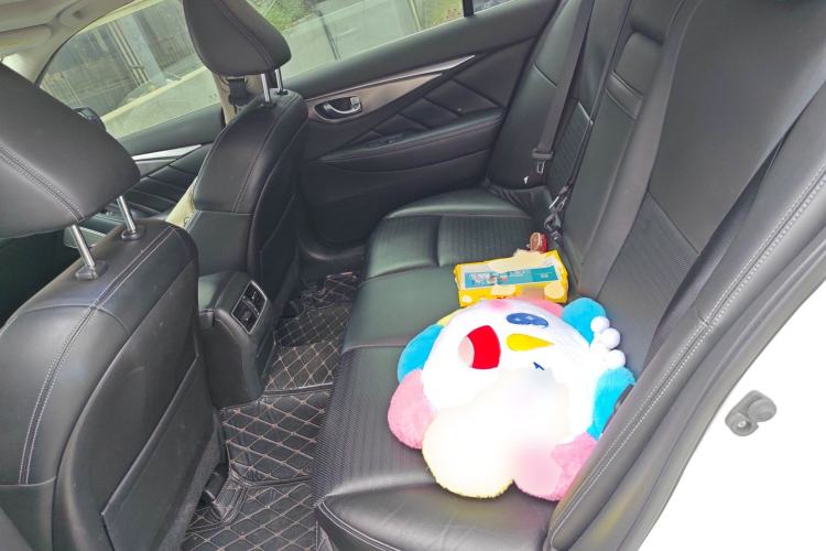 Used Infiniti Q50L 2018 2.0T Elite Sport Version China VI Standard Left Rear Seat