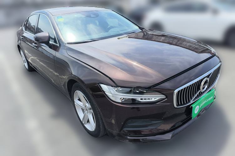 Used Volvo S90 2018 T4 Zhiyuan Edition Front Right 45 Deg