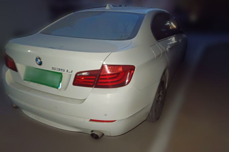 Used BMW 5 Series 2012 535Li Leading Model
