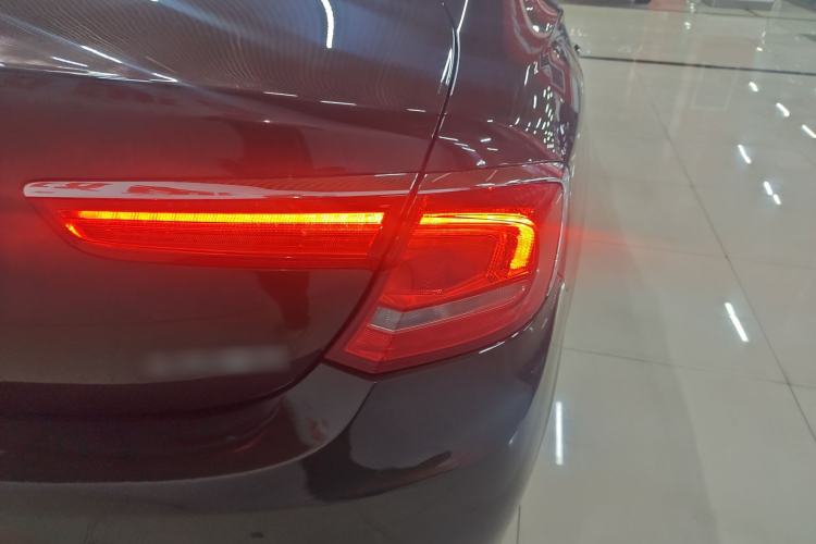 Used Buick LaCrosse 2018 28T Luxury Model