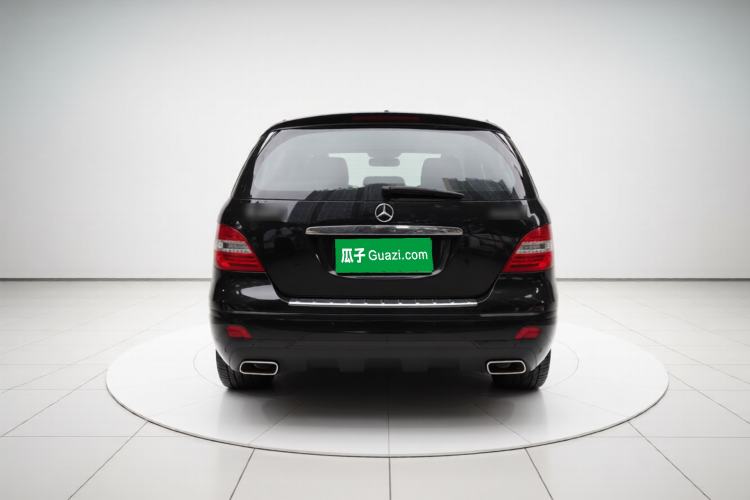 Used Mercedes-Benz R-Class 2014 R 320 4MATIC Business Model Exterior 4