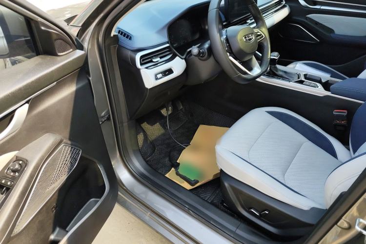 Used Geely Auto Emgrand 2022 4th Generation 1.5L CVT Flagship Model
