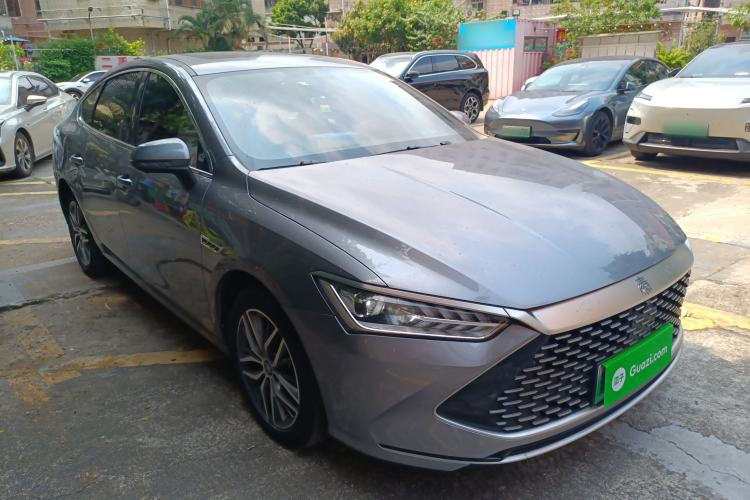 Used BYD Qin PLUS 2023 Champion Edition DM-i 55KM Superior Model Front Right 45 Deg