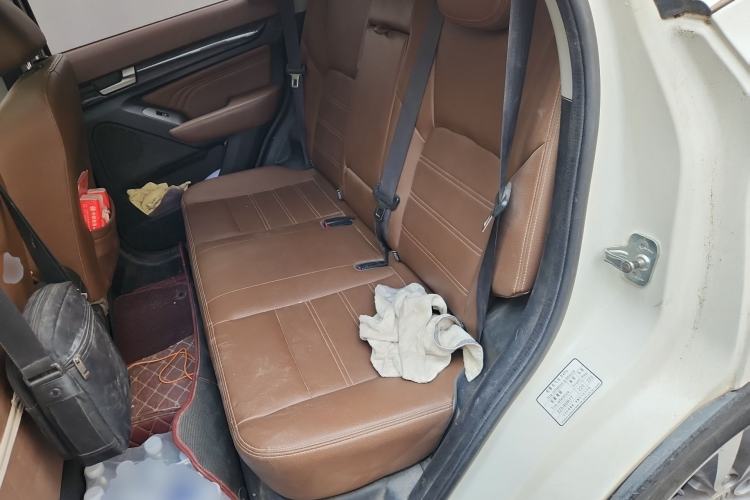 Used BAIC Weiwang S50 2016 1.5T Manual Lede Flagship Edition Left Rear Seat