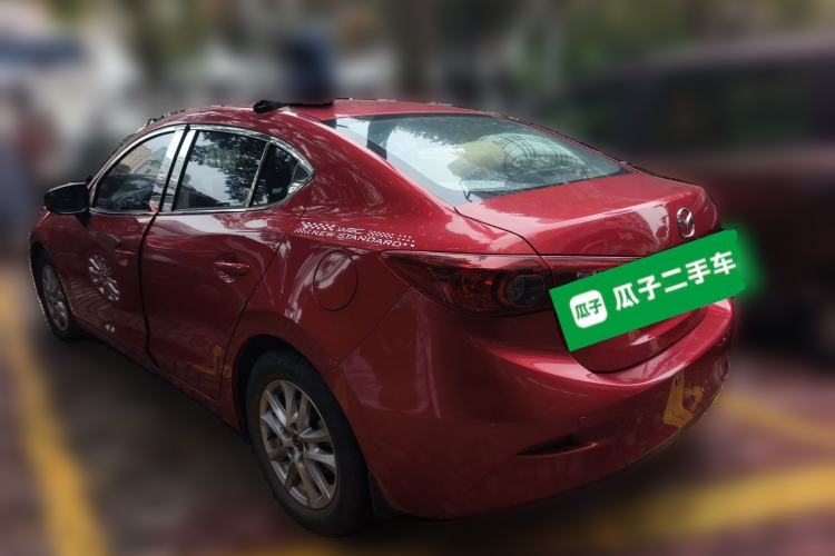 Used Mazda 3 Axela 2016 Sedan 1.5L Automatic Comfort Model