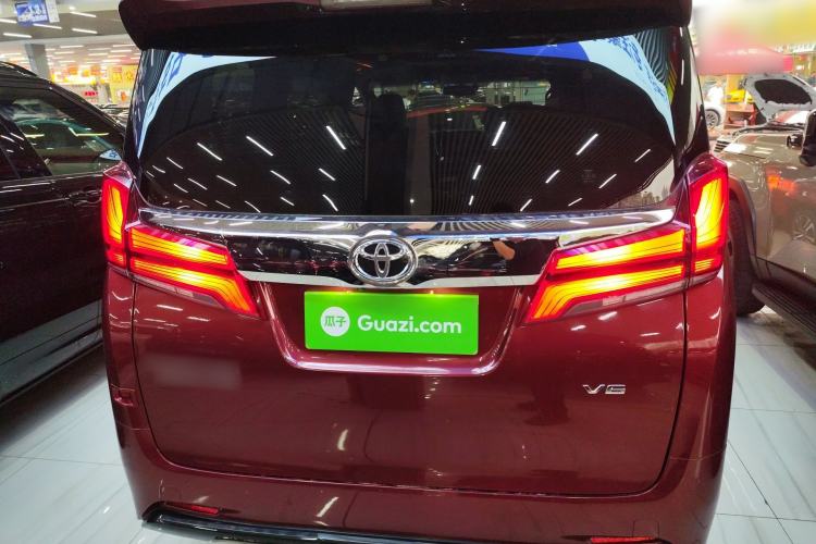 Used Toyota Alphard 2018 Revised Version 3.5L Premium Edition
