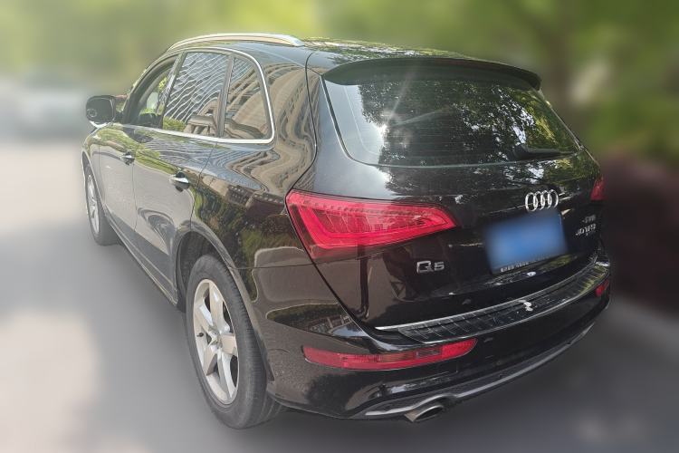 Used Audi Q5 2017 Plus 40 TFSI Ambition Model
