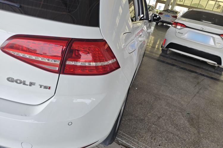 Used Volkswagen Golf 2015 1.4TSI Automatic Luxury Model
