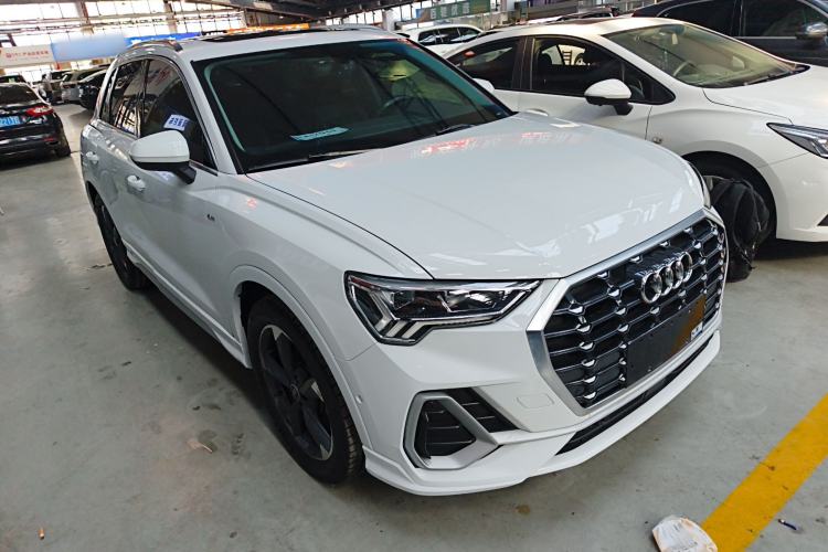 Used Audi Q3 2022 35 TFSI Fashion Dynamic Model