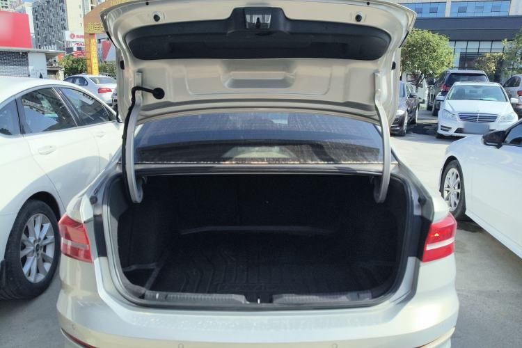 Used Volkswagen Lavida 2019 1.5L Automatic Vision Edition China VI Standard