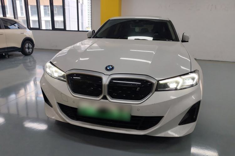 Used BMW i3 2022 eDrive 35 L
