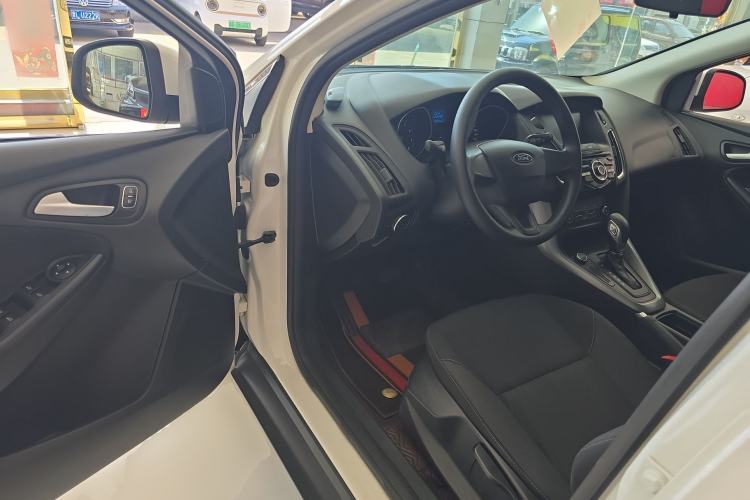 Used Ford Focus 2015 Hatchback 1.6L Automatic Comfort Model