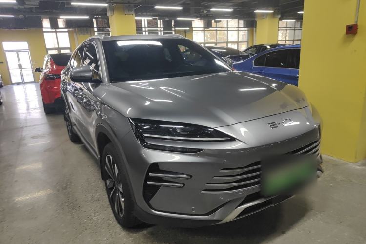 Used BYD Song PLUS New Energy 2025 DM-i 112KM Prestige Model Front Right 45 Deg