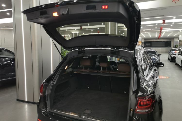 Used Mercedes-Benz GLC 2020 Facelift GLC 300 L 4MATIC Dynamic Edition
