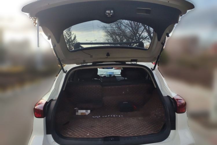 Used Infiniti QX50 2015 2.5L Comfort Edition Trunk