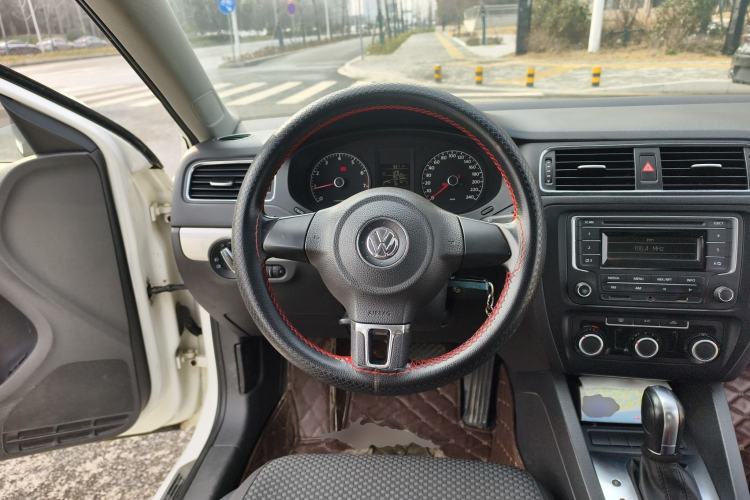 Used Volkswagen Sagitar 2014 Revised Version 1.6L Automatic Leading Edition
