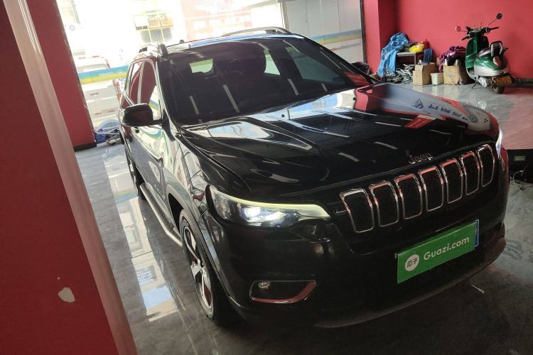 Used Jeep Cherokee 2019 2.0T Four-Wheel Drive Exploration Edition + Autonomous Driving Smart Package China V