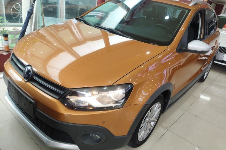 Used Volkswagen Polo 2016 1.6L Cross Polo Automatic