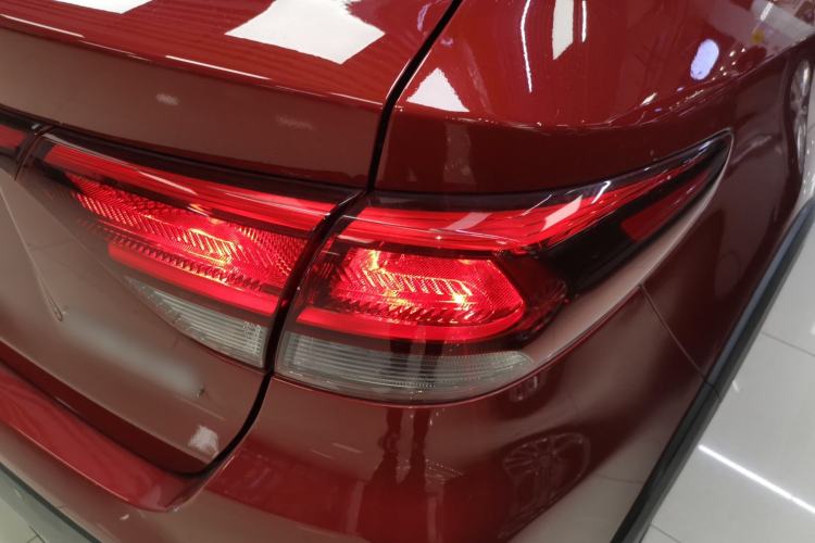 Used Kia KX Cross 2017 1.4L AT GLS Right Rear Taillight