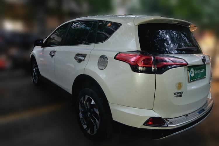 Used Toyota RAV4 2016 2.5L Automatic 4x4 Elite Edition
