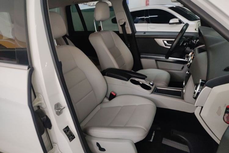 Used Mercedes-Benz GLK-Class 2013 GLK 300 4MATIC Dynamic Sunroof Model