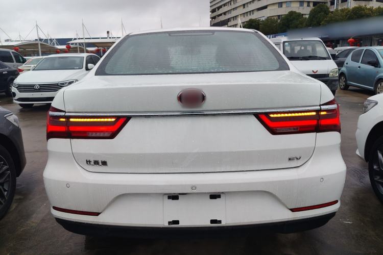 Used BYD Qin New Energy 2019 High-Range Luxury Model
