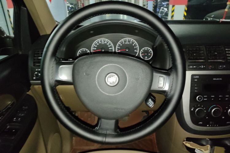 Used Buick GL8 2014 2.4L Executive Edition