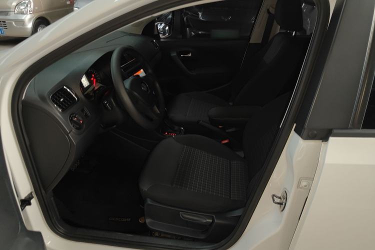 Used Volkswagen Polo 2014 1.6L Automatic Comfort Edition
