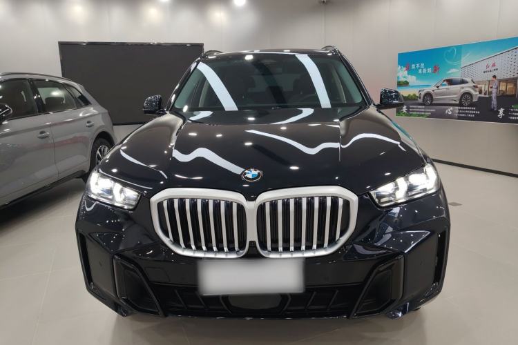 Used BMW X5 2023 xDrive 30Li Luxury M Sport Night Edition Package Front