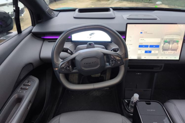 Used Lynk & Co Z20 2025 530 km Range Rear-Wheel Drive Max Steering Wheel