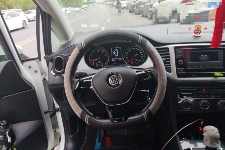 Used Volkswagen Golf Sportsvan 2019 1.6L Automatic Pure Model China V Standard
