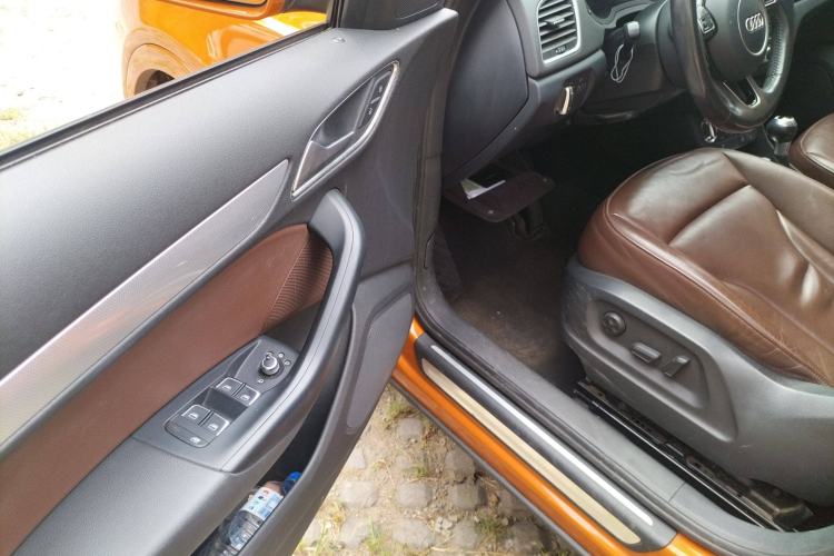 Used Audi Q3 2015 35 TFSI quattro Technology Edition Driver Seat