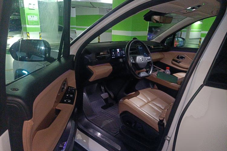 Used Nio ES8 2018 355 km Base Version 7-Seater Edition Driver Seat