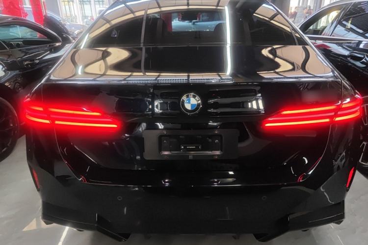 Used BMW 5 Series 2024 530Li Leading Model M Sport Package