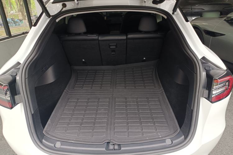 Used Tesla Model Y 2022 Rear-Wheel-Drive Version