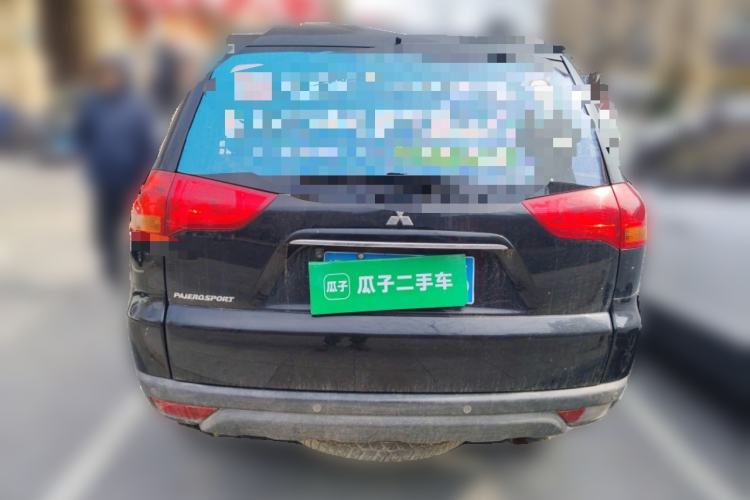 Used Mitsubishi Pajero Sport 2011 3.0L Luxury Navigation Edition Trunk