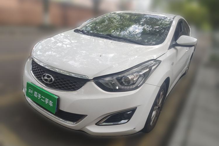 Used Hyundai Elantra (5th Generation / Langdong) 2016 1.6L Automatic Smart Version