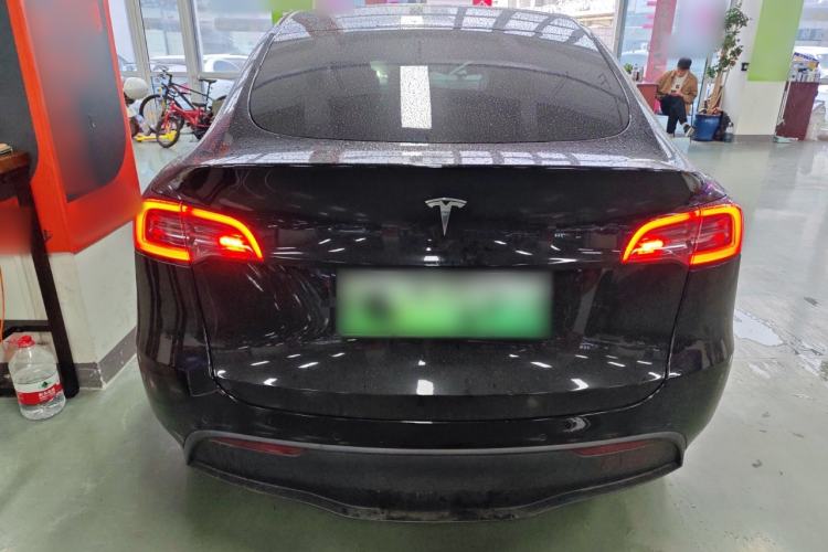 Used Tesla Model Y 2022 Rear-Wheel-Drive Version