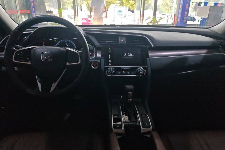 Used Honda Civic 2016 220TURBO CVT Prestige Edition
